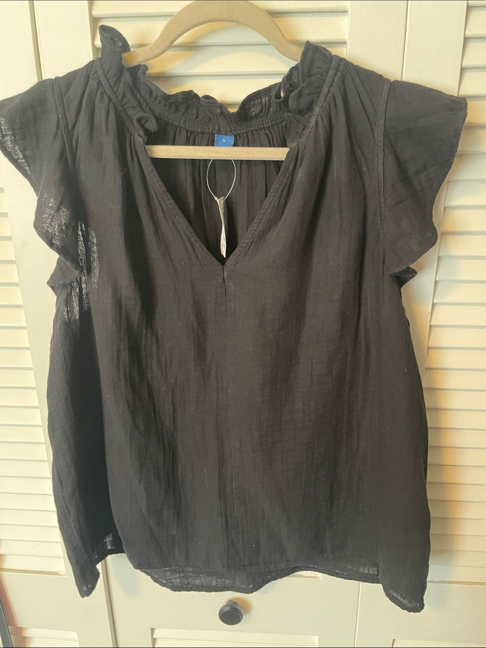 NWT Old Navy Black Ruffle Neck Flutter Sleeve Top